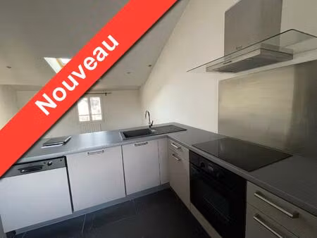 location appartement 2 pièces 45m² tourves 83170