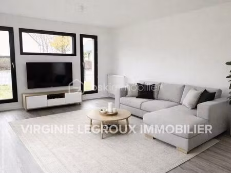 maison de 151 m² à combourtille
