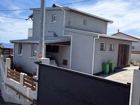 vente maison 4 pièces 84 m² à petite ile (97429)  250 000 €