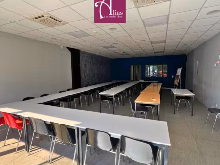 location local commercial 97m² petit bourg 97170