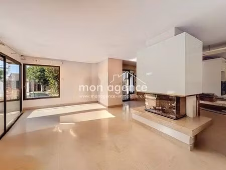 maison de 3 chambres de luxe en vente à franqueville-saint-pierre  normandie