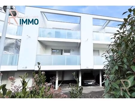 pulversheim : charmant 2 pièces moderne avec balcon et garage