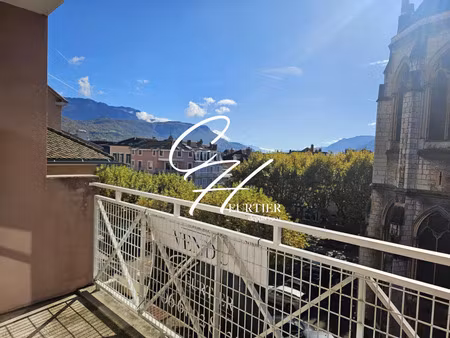 vente appartement 4 pièces 73m2 voiron 38500 - 149000 € - surface privée