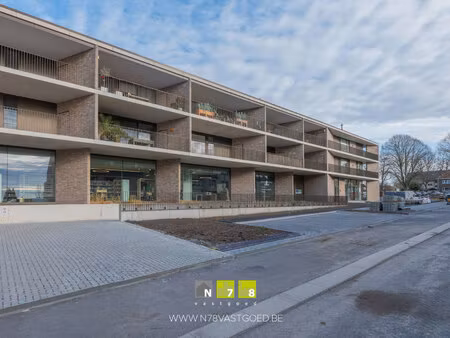 appartement te koop in as met 2 slaapkamers