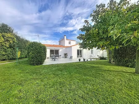 vente maison 4 pièces 125m2 salles-sur-mer (17220) - 393000 € - surface privée