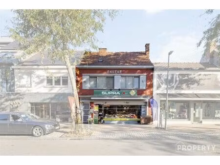 commercieel te koop in hulste met 3 slaapkamers