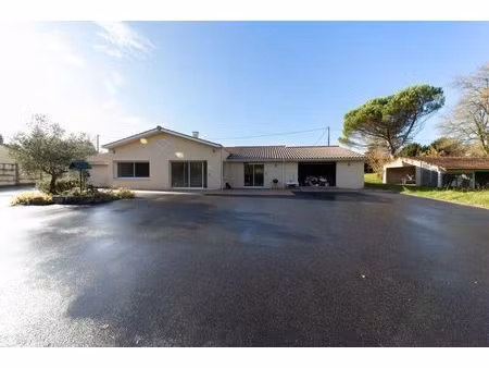 vente maison 7 pièces 187 m² cartelègue (33390)