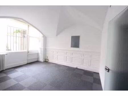 local d'activités à louer