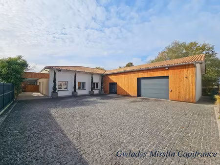 local professionnel à vendre eysines 9 pièce(s) 441m2 1 050 000€