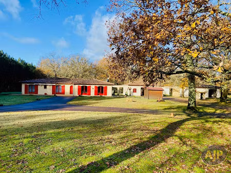 vente maison 8 pièces 208 m² gaillan-en-médoc (33340)