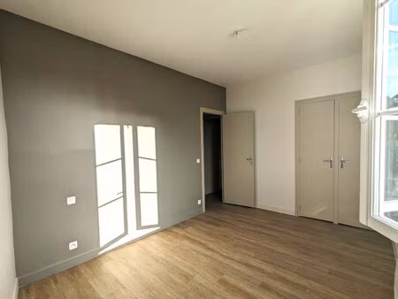 location appartement 3 pièces 66m2 saint-palais 64120 - 630 € - surface privée