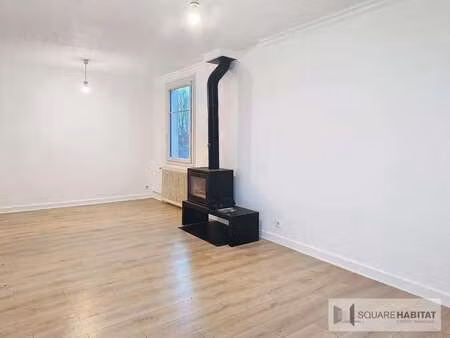 location maison à la roche-derrien (22450) : à louer / 79m² la roche-derrien