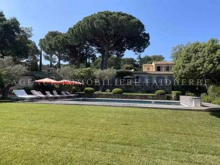 villa de luxe en location saint-tropez  provence-alpes-côte d'azur