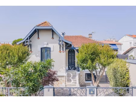 vente maison 6 pièces 162 m² à arcachon (33120)  1 350 000 €