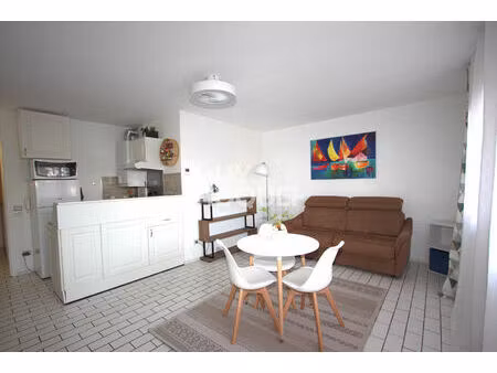 location appartement 1 pièce 33 m² à canet-en-roussillon (66140)