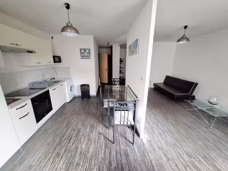 location meublée appartement 2 pièces 43 m² à saint-sauveur-en-rue (42220)  415 €