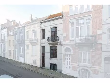 maison de maître à vendre à rue des moissonneurs 15 etterbeek (vbd61018)