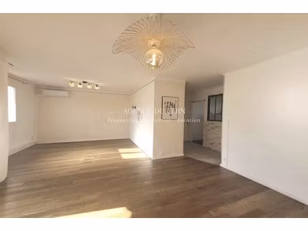 vente appartement 4 pièces 88 m² à le muy (83490)  199 000 €