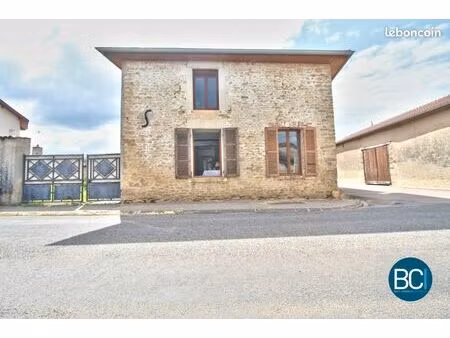 maison 4 pièces 85 m²