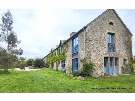 région de dinard : propriété équestre ou agricole de 18.5 hectares entre terre et mer