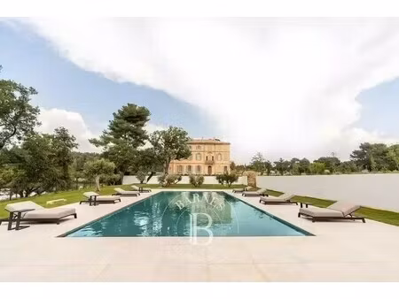 maison bouc-bel-air - 9 chambres - 721m²