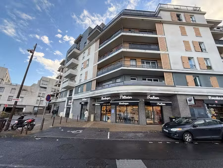 location appartement 2 pièces 43.15 m² à eragny sur oise (95610)  940 €