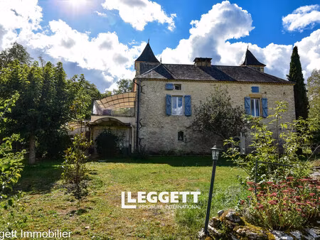 maison 10 pièce(s)  léobard