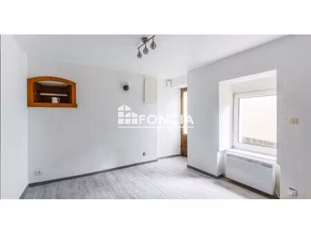 longuyon proche écoles et commerces