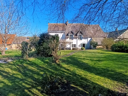 maison de village grand jardin et garage