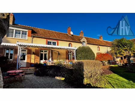 77 - thoury ferottes - propriété d'exception de 268 m2 envir