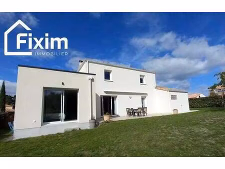 vente maison au pallet (44330) : à vendre / 166m² le pallet