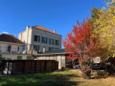 vente locaux professionnels 20 pièces 930 m² à saint-aigulin (17360)  290 000 €