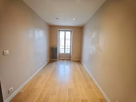 location appartement 2 pièces 31 m² à aubergenville (78410)  645 €