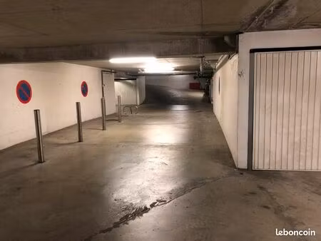 garage 16m² place valmy lyon 9