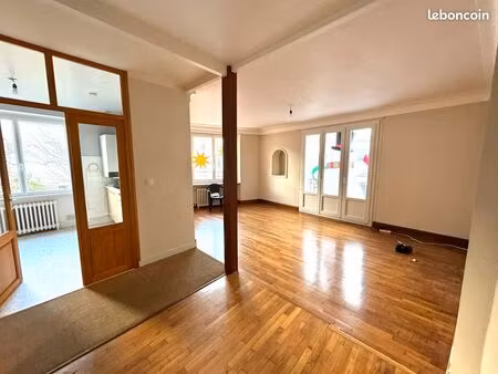 appartement 111 m² lumineux