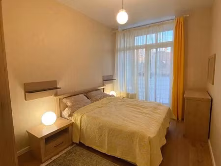 location meublée appartement 2 pièces 36 m² à boulogne-billancourt (92100)  911 €