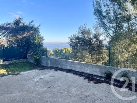 location appartement 3 pièces 77.99 m² à saint-mitre-les-remparts (13920)  1 200 €