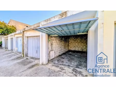 location parking à la ciotat (13600)  128 €
