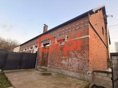 location maison 3 pièces 67.73 m² à estrées-mons (80200)  680 €
