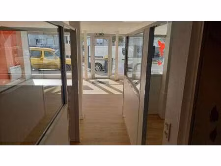 location bureaux et commerces à saint-nazaire (44600) : à louer / 87m² saint-nazaire