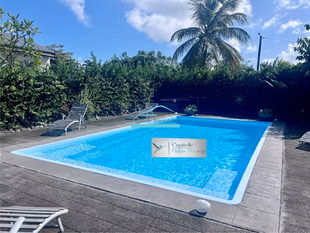 sur la commune du moule  maison familiale de 172 m2 avec pis