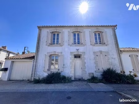 maison 6 pièces 132 m²