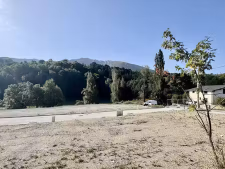 terrain constructible neuf à vendre