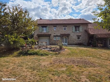 vends maison en pierre secteur st jouvent