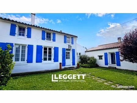 maison 10 pièces 347 m²