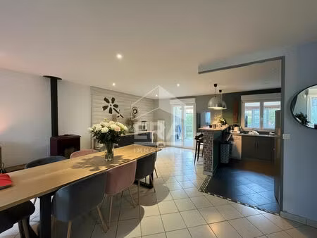 maison à estréelles - 4 chambres  jardin spacieux - garage