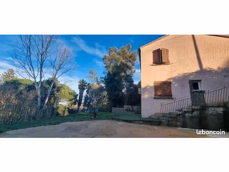 rez de villa avec jardin à louer