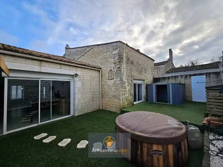 vente maison 7 pièces 177 m2 à la grève-sur-mignon
