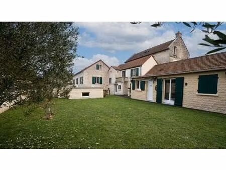 belle demeure en pierre