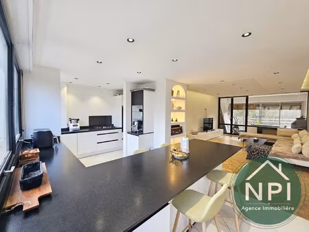 appartement 6 pièces   120m² à la résidence du château